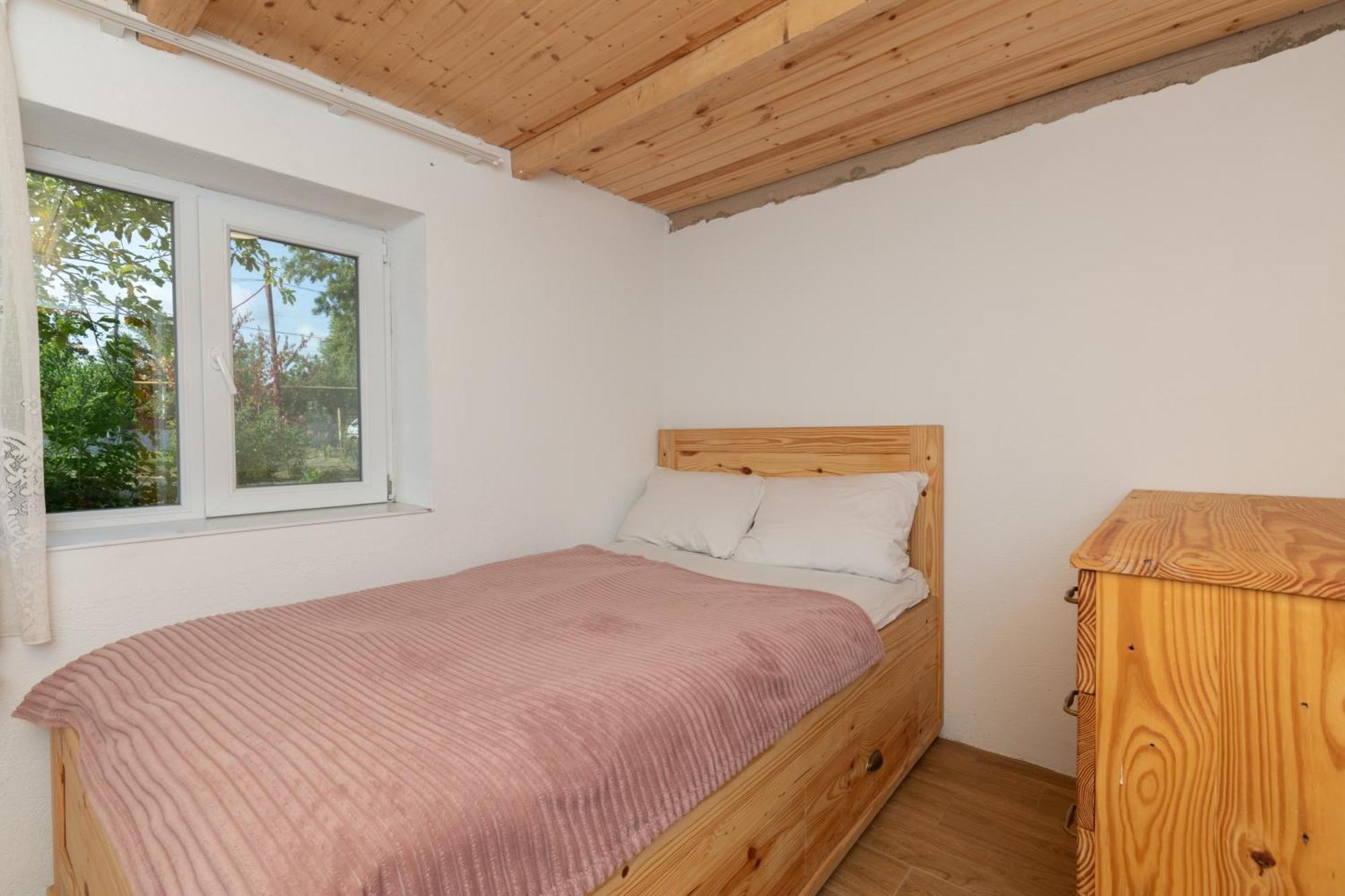 La-Marti, Idyllische Unterkunft Mit Kamin Bagdati Exterior photo
